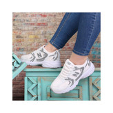 کتونی نیوبالانس زنانه و مردانه + بند هدیه