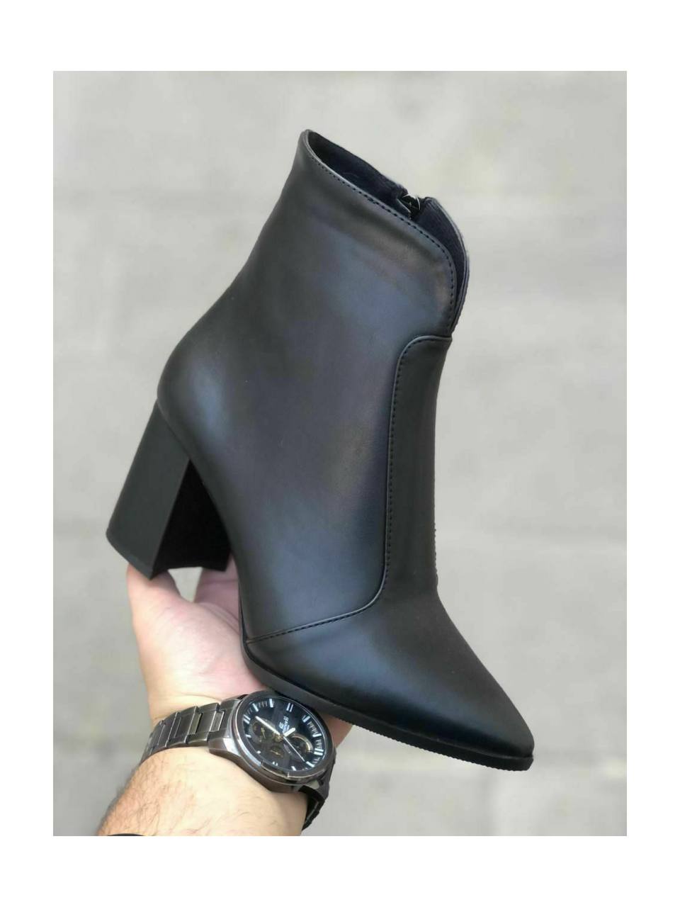 نیم بوت پاشنه‌دار زنانه مدل کلاسیک