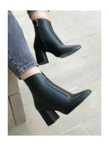 نیم بوت پاشنهدار زنانه مدل کلاسیک