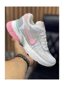 کتونی نایک V2K | مناسب برای دختران، پسران و بانوان با طراحی مدرن و راحتی فوقالعاده