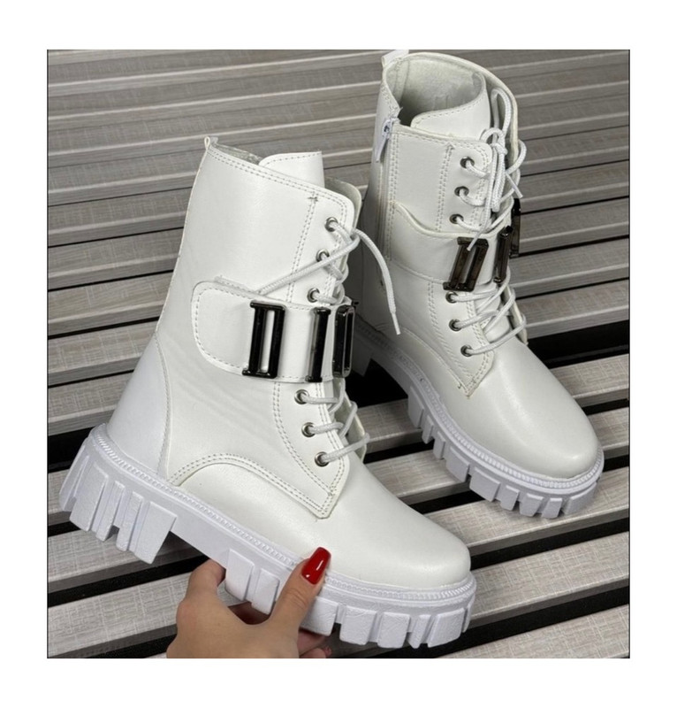 بوت دیور زنانه چسبی و بندی و زیپی – ترکیب استایل و عملکرد