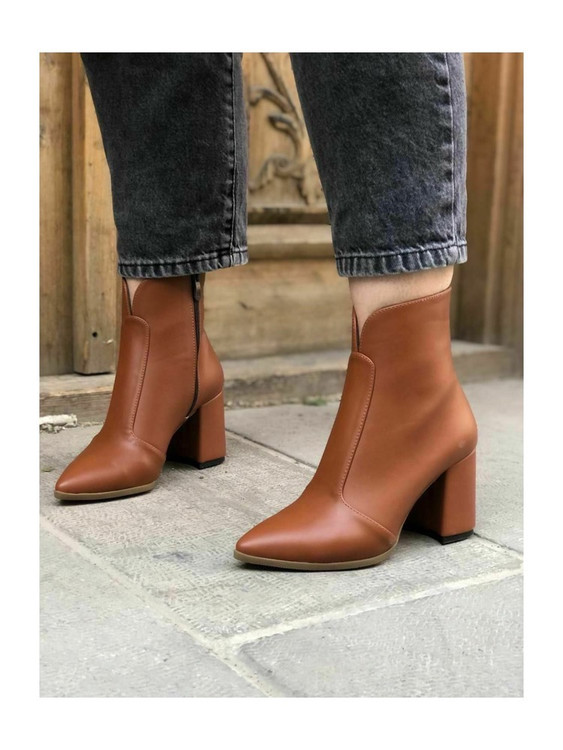 نیم بوت پاشنهدار زنانه مدل کلاسیک