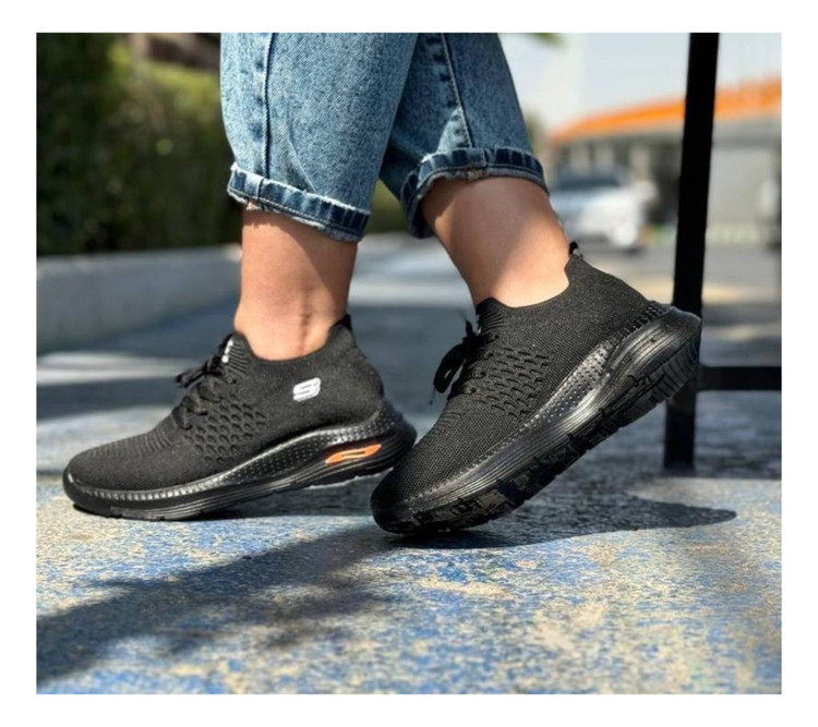 کتونی اسکیچرز جورابی 2026