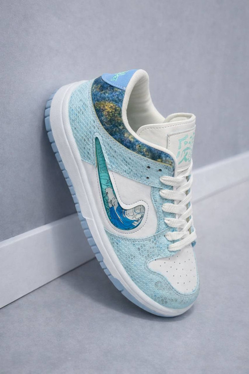 کتانی نایک دراگون + بند هدیه