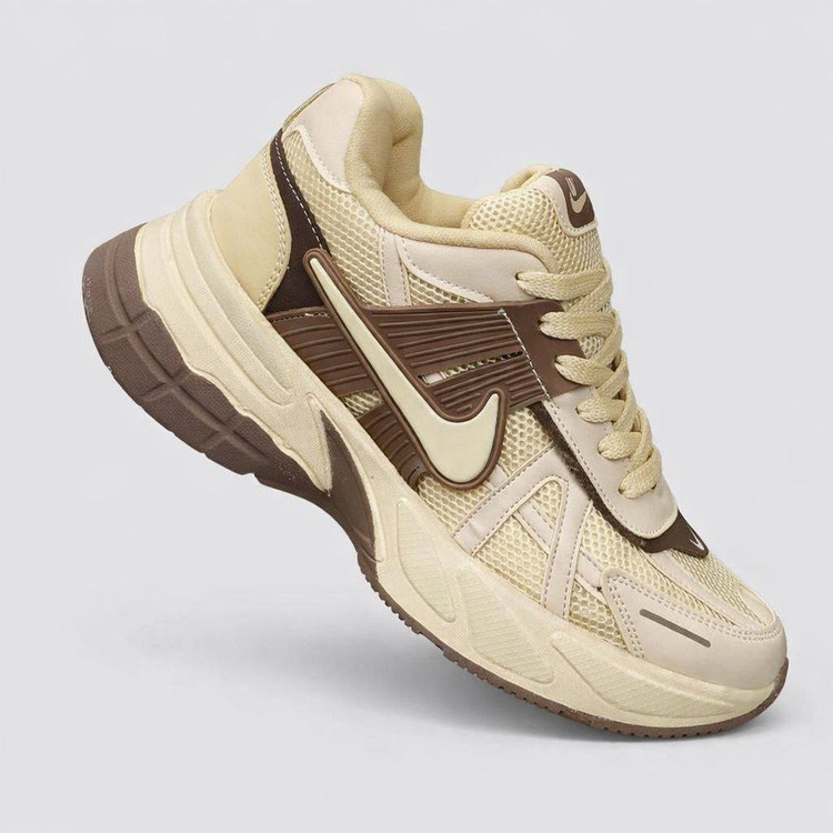 کتونی نایک V2K | مناسب برای دختران، پسران و بانوان با طراحی مدرن و راحتی فوقالعاده